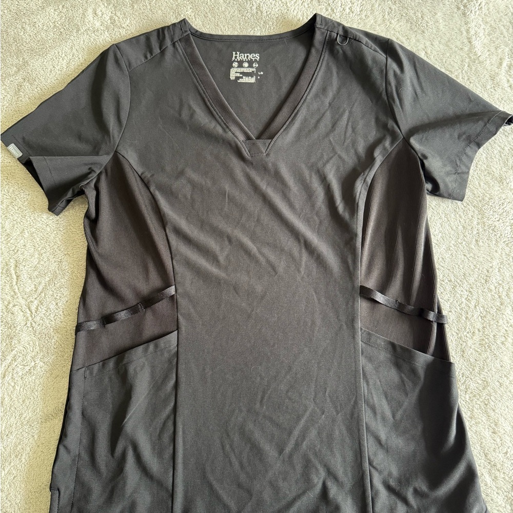 Hanes scrub top